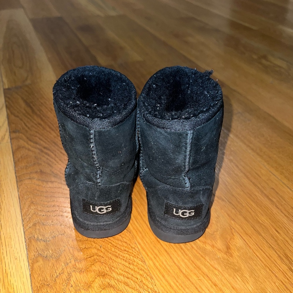 Black toddler Uggs